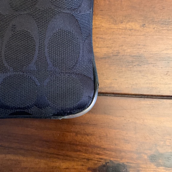 ✨ Coach Crossbody Bag ✨ - Picture 3 of 6